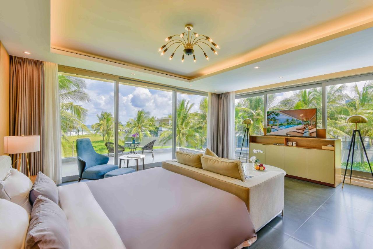 Deluxe Beach Villas By Danatrip Da Nang Esterno foto