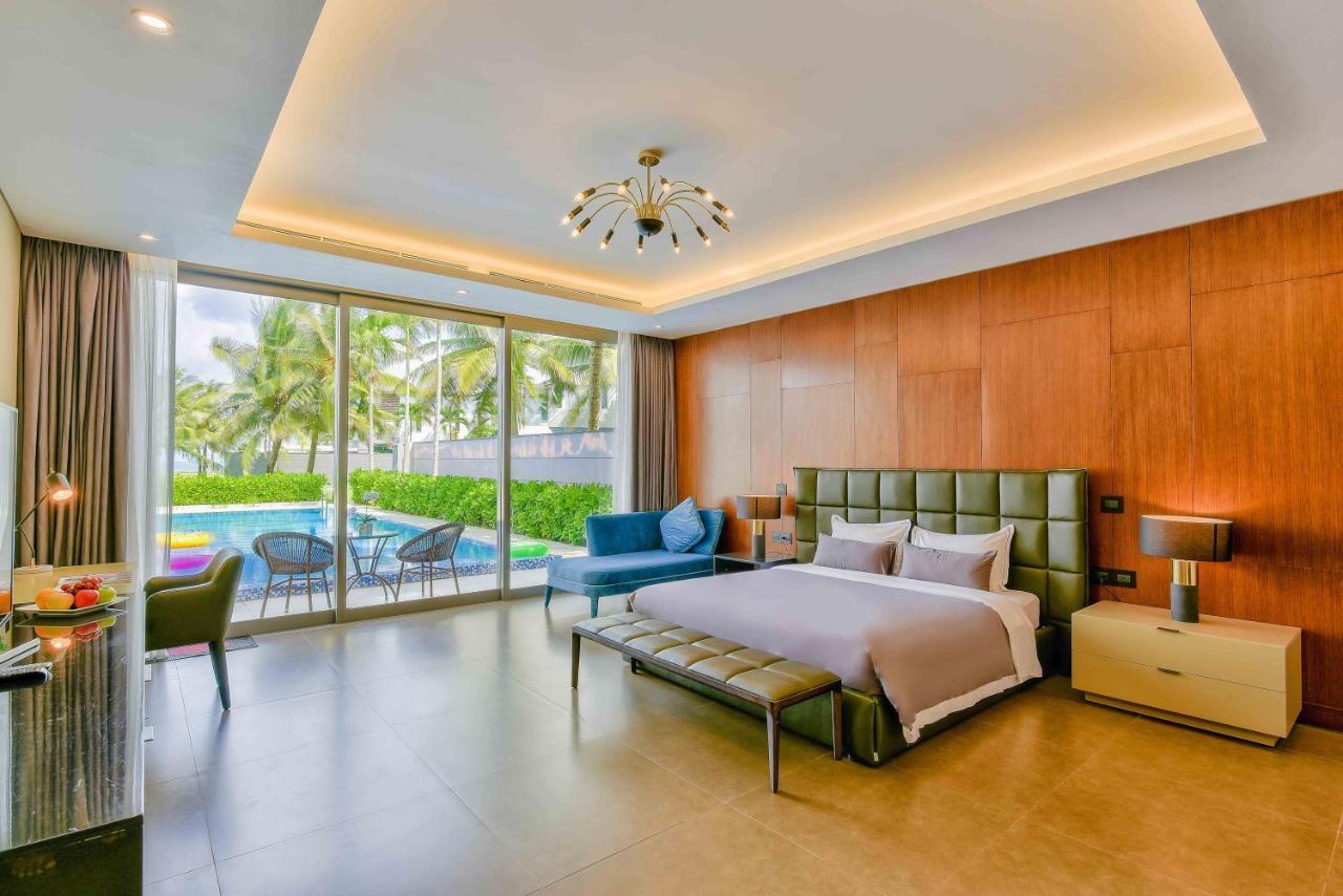 Deluxe Beach Villas By Danatrip Da Nang Esterno foto
