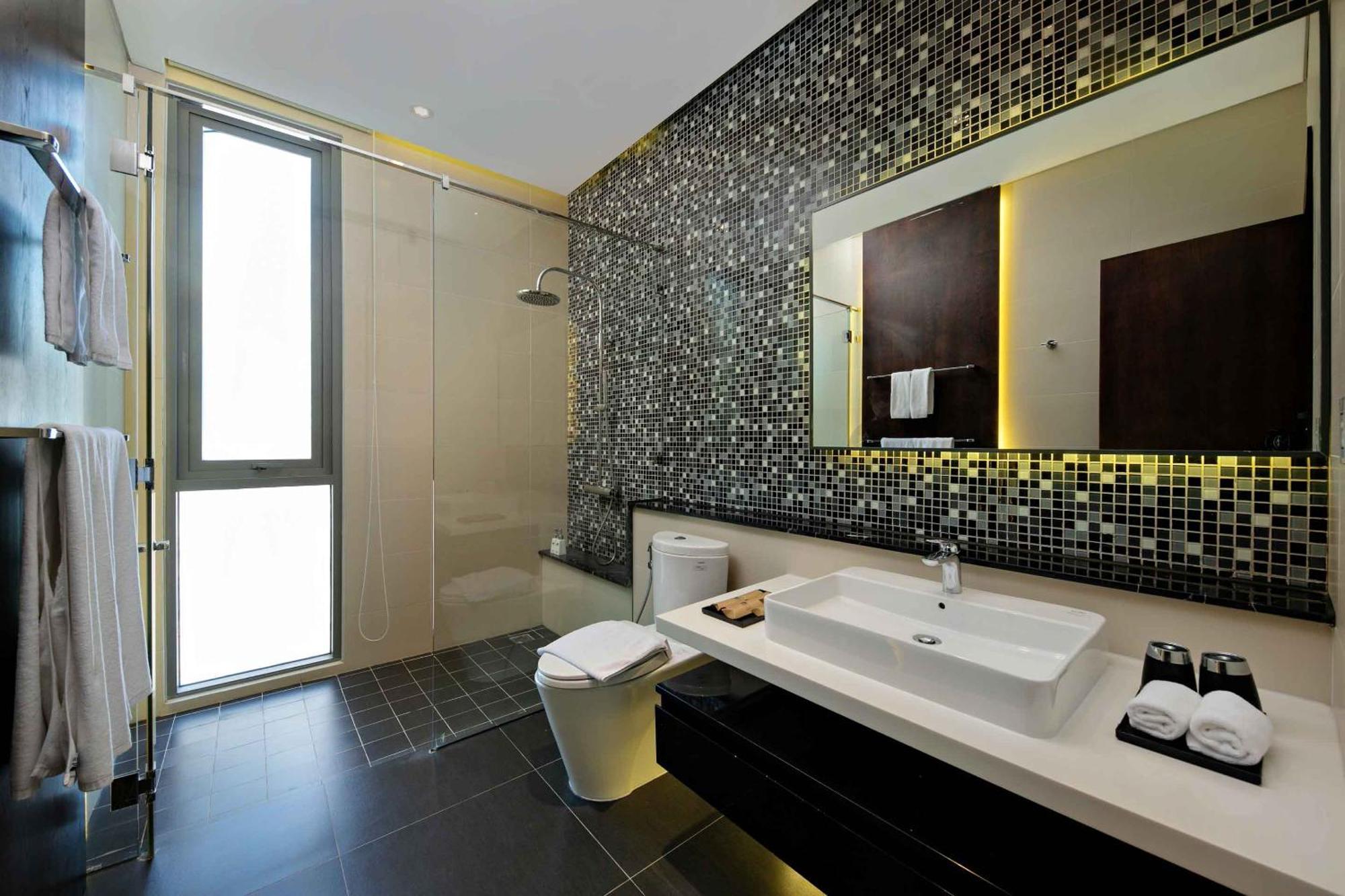 Deluxe Beach Villas By Danatrip Da Nang Esterno foto