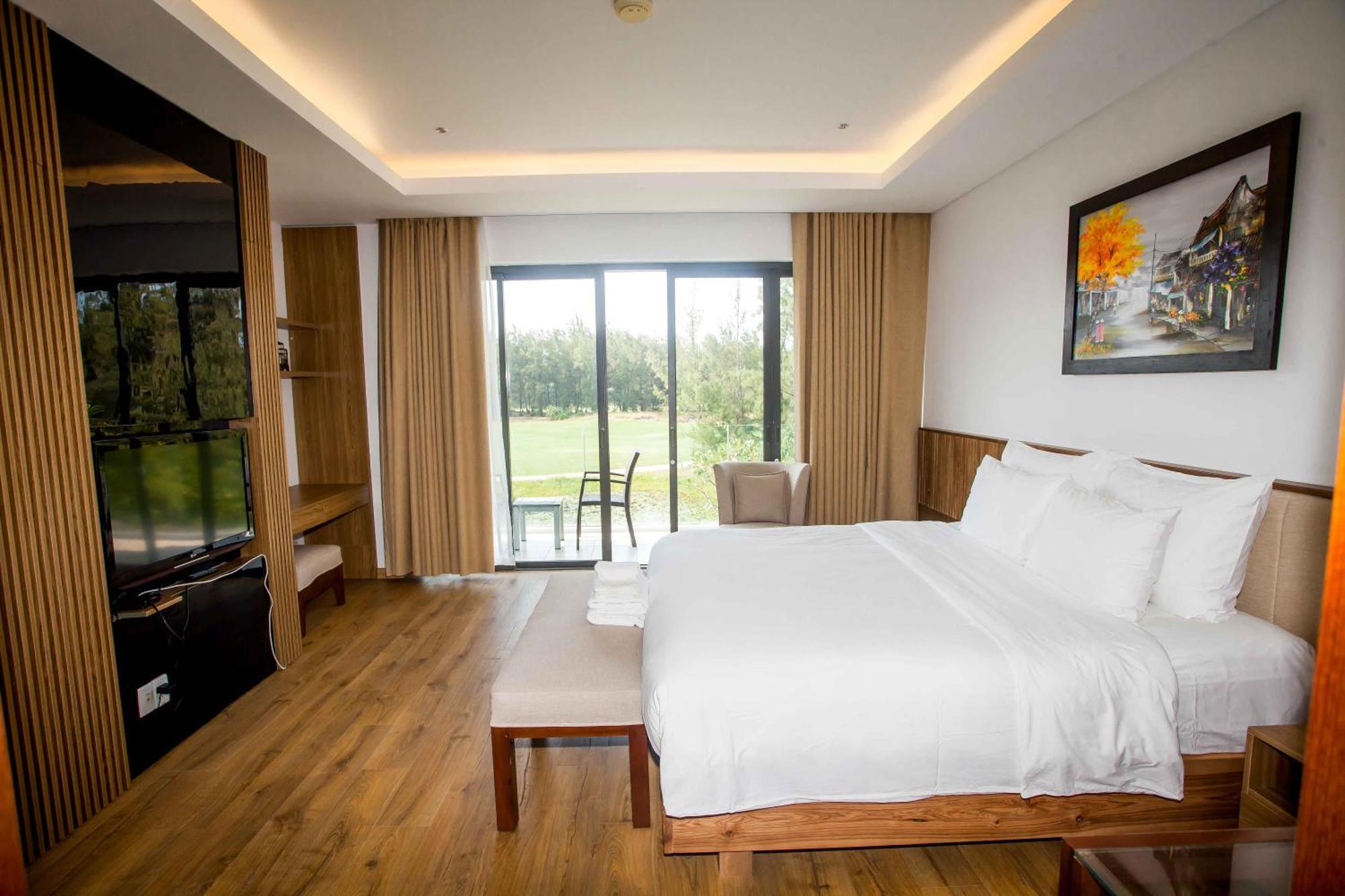 Deluxe Beach Villas By Danatrip Da Nang Esterno foto