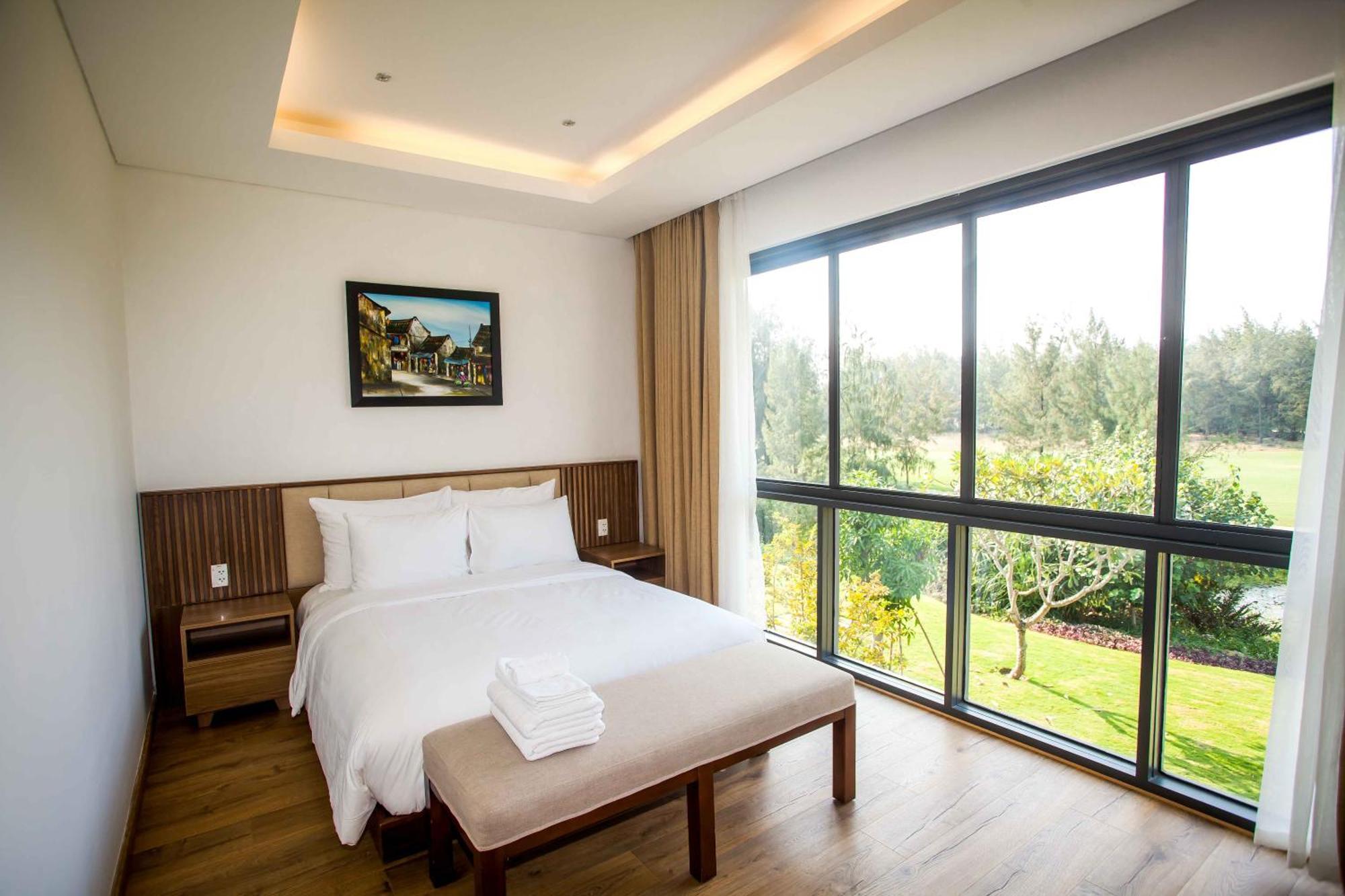 Deluxe Beach Villas By Danatrip Da Nang Esterno foto