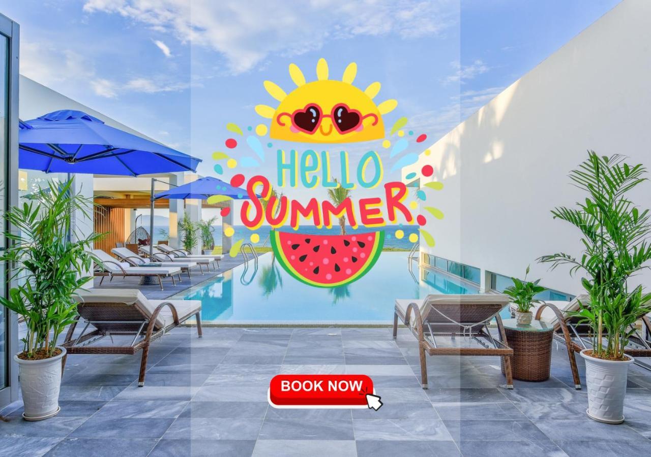Deluxe Beach Villas By Danatrip Da Nang Esterno foto